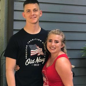 Meet your Posher, Caitlin